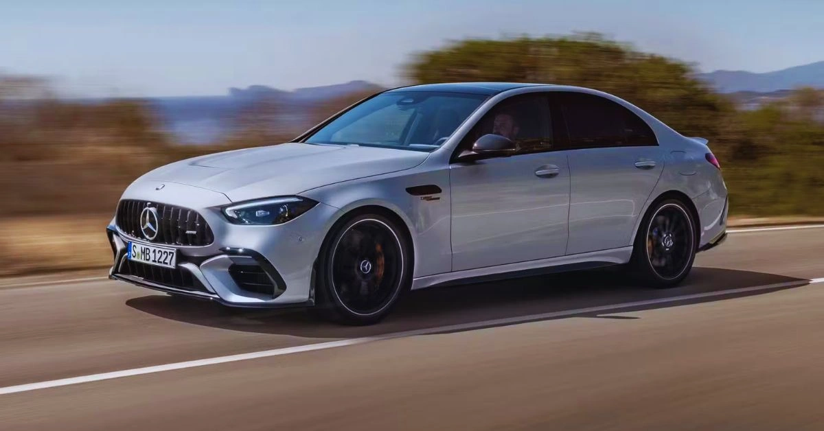 Mercedes-AMG C63 S E Performance